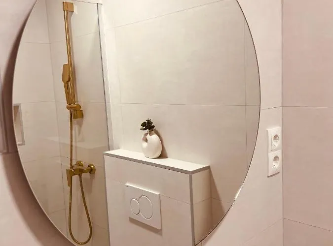 Oleander & Centar * Hvar Town