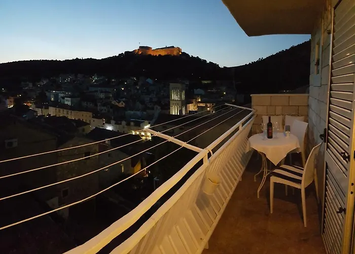 올리앤더 아파트먼트&룸 첸타르