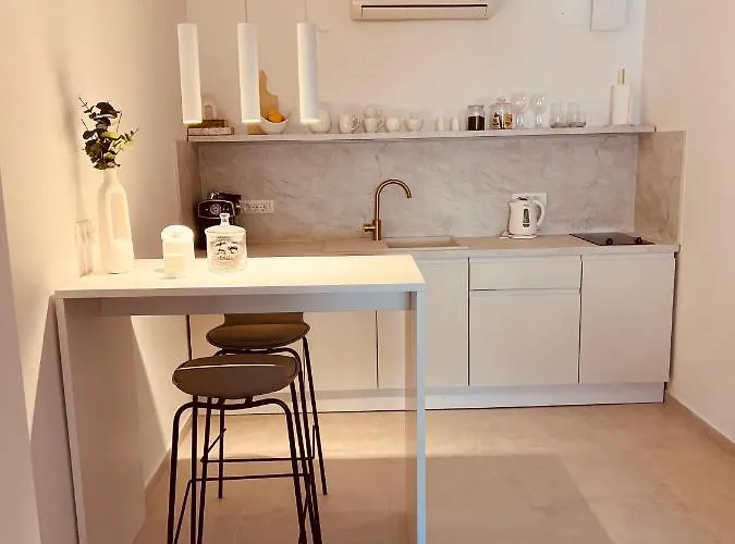 Oleander & Centar Hvar Town